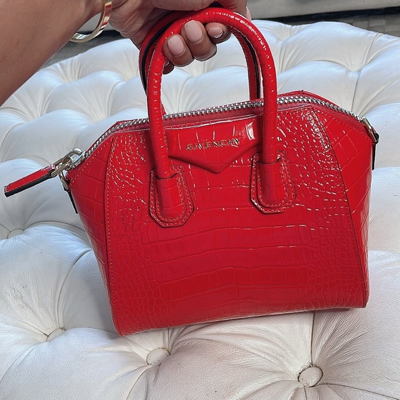 ❗️SOLD❗️Givenchy crocodile red bag mini (authentic) like new - Picture 6 of 7